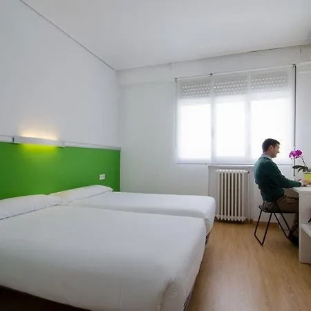 Centro Autocheckin 2* Vitoria-Gasteiz