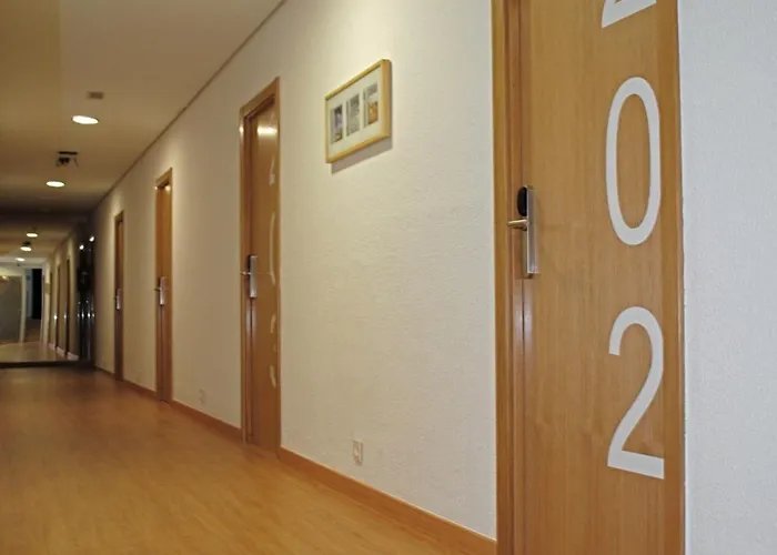 Centro Autocheckin 2* 비토리아개스테즈