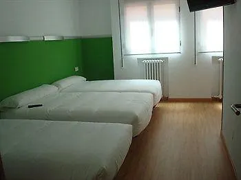 Centro Autocheckin 2* 비토리아개스테즈